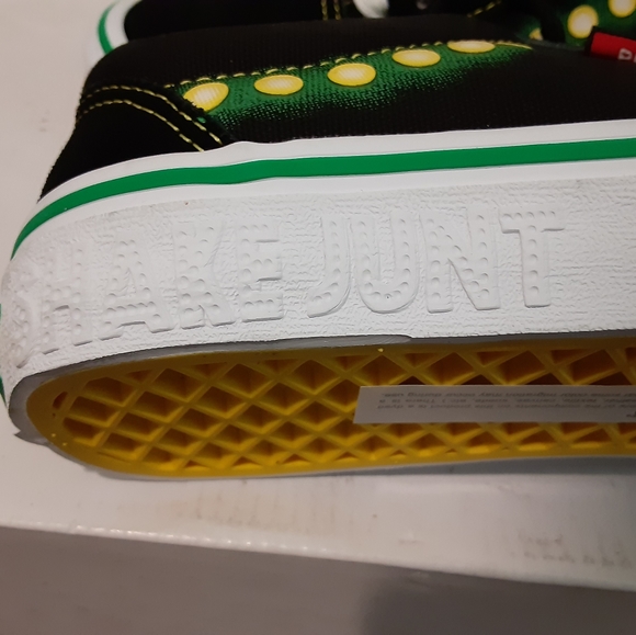 Vans - Picture 4 of 5